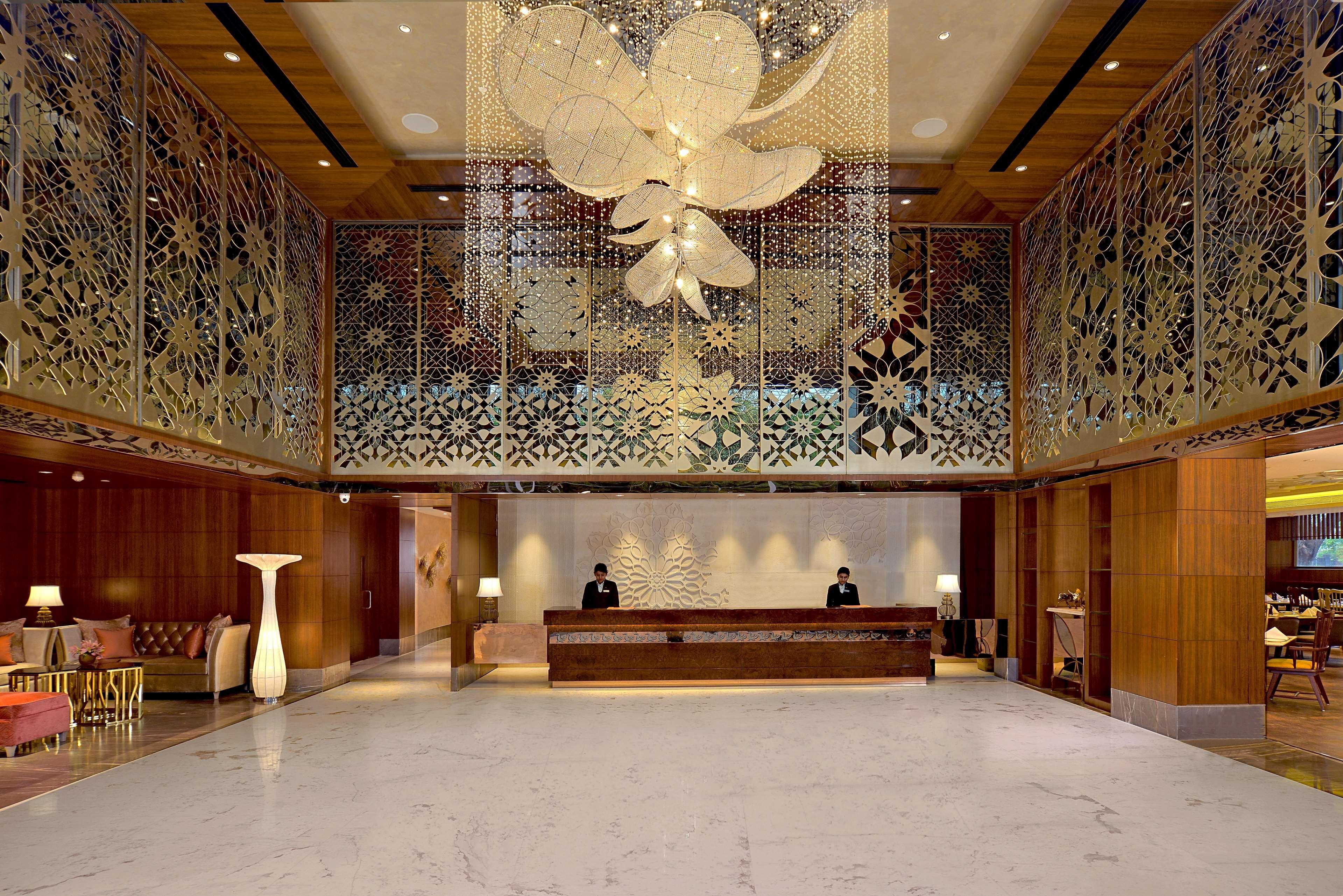 Radisson Gwalior Hotel Buitenkant foto